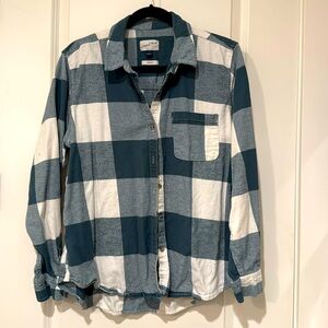 Universal Threads blue and white shirt jacket flannel